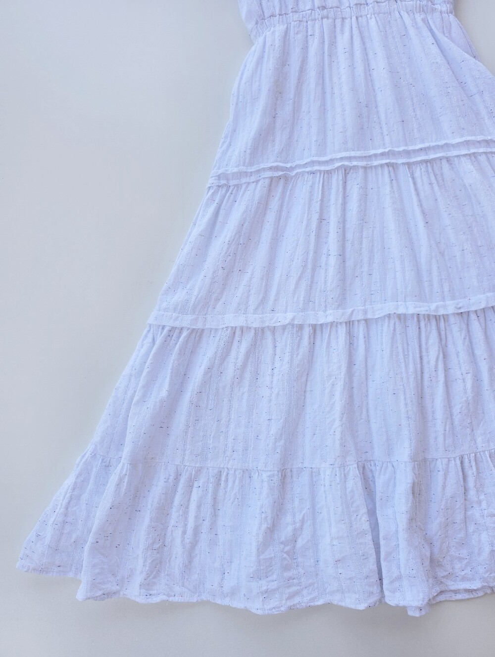 Betsey Johnson White Spectator Tiered Midi Dress - Picture 5 of 10